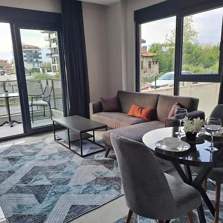 Neridabeachhomes 3 *
